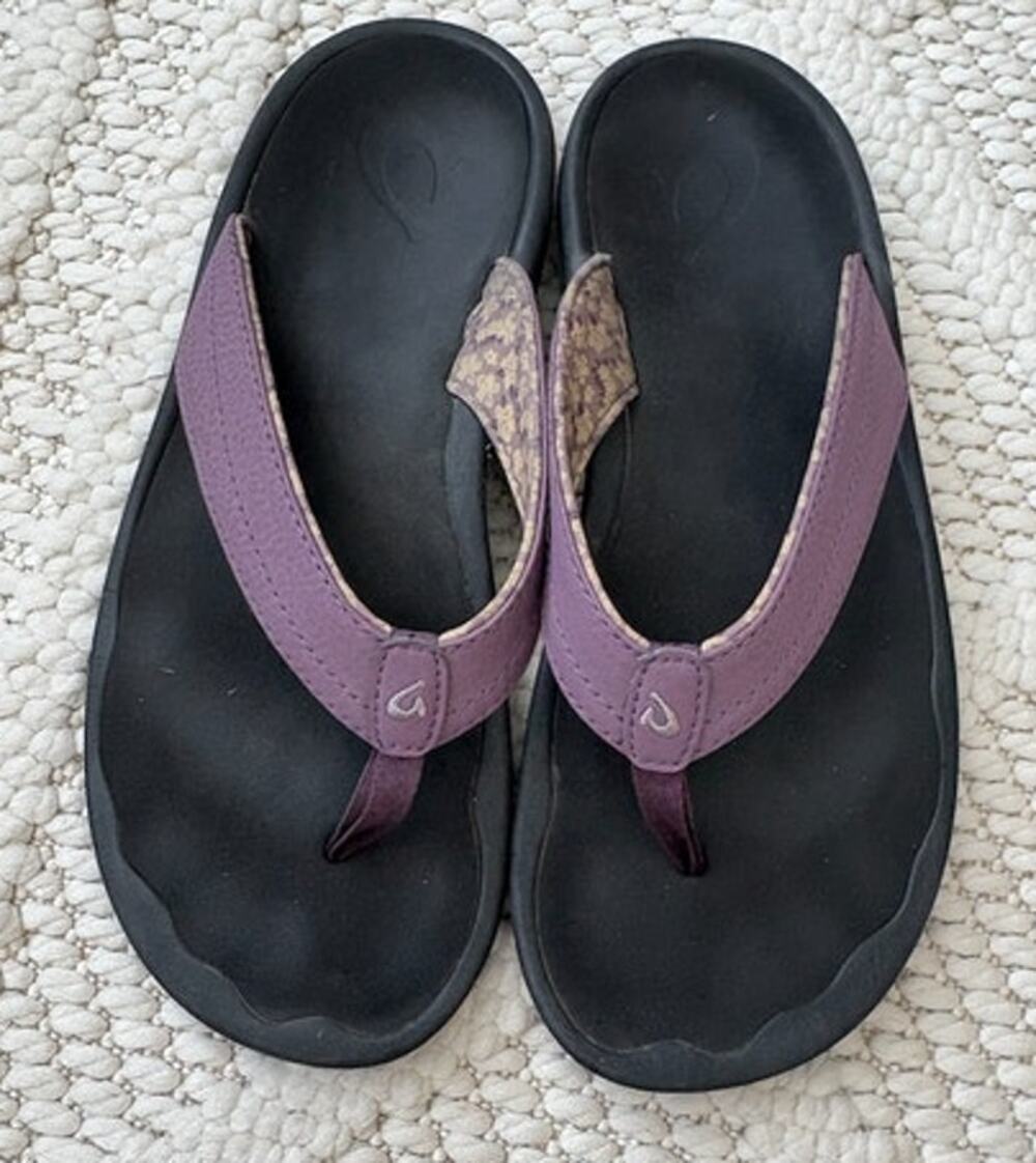 OluKai 'Ohana Women's Flip Flop Sandals Size 8